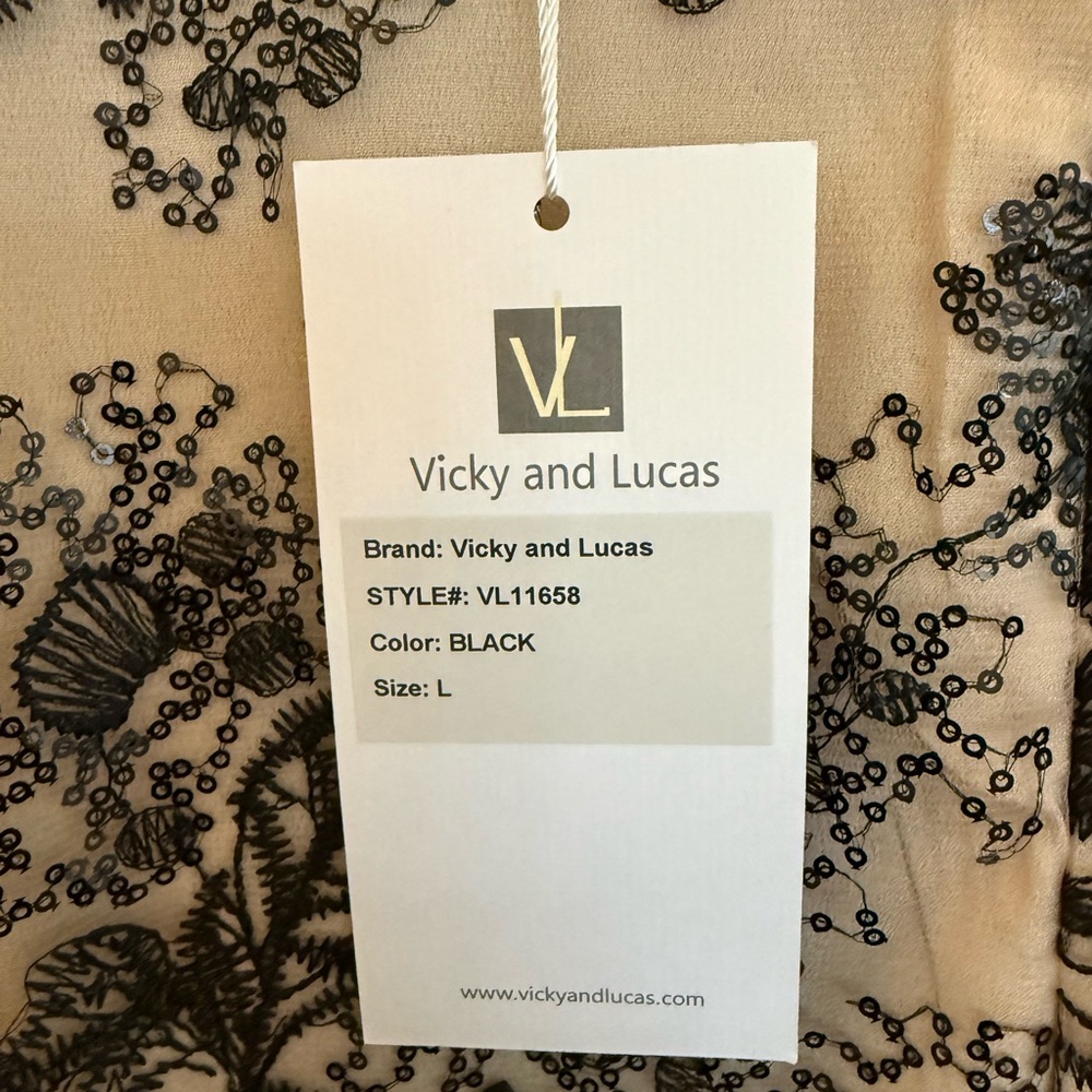 Vicky and Lucas Black Floral Sheer Overlay Midi Dress in Neutral NWT large - Picture 6 of 6